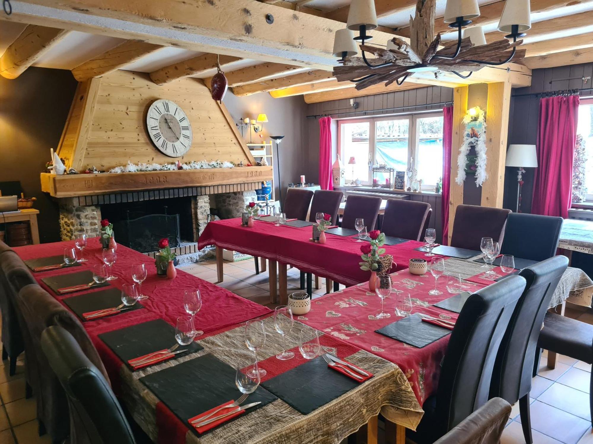 Hotel Et Appart'Hotel Restaurant L'Adray Longefoy Екстериор снимка